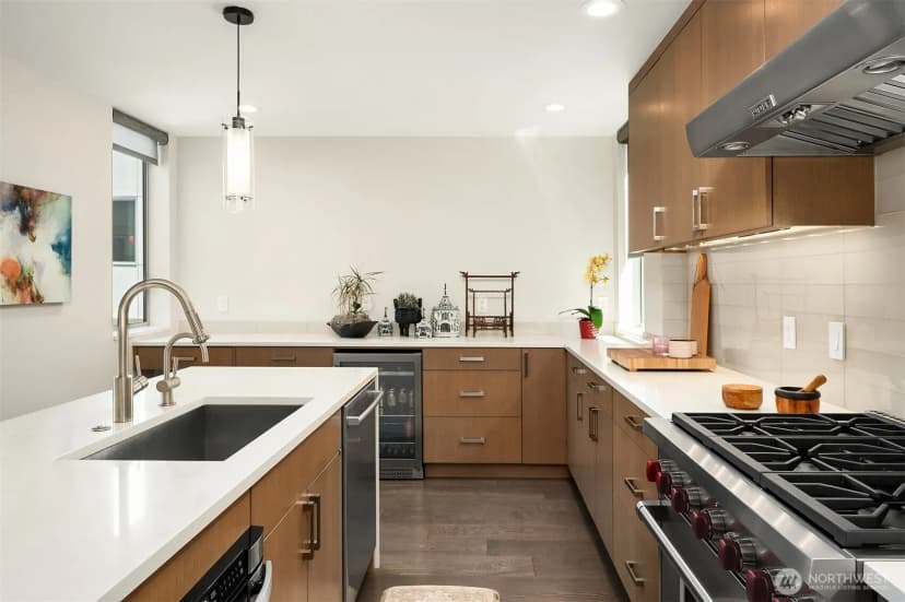 Property photo for 2804 Fairview Avenue E, Seattle photo 25