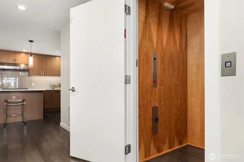 Property photo for 2804 Fairview Avenue E, Seattle photo 28