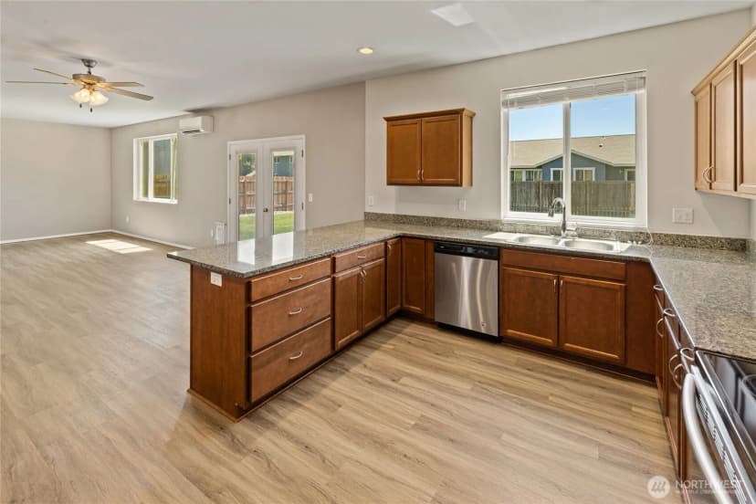 Property photo for 2012 W Sunnyview Lane, Ellensburg photo 14