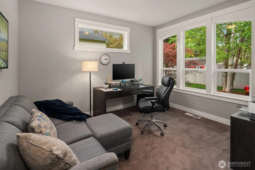 Property photo for 13041 56th Avenue S, Tukwila photo 18