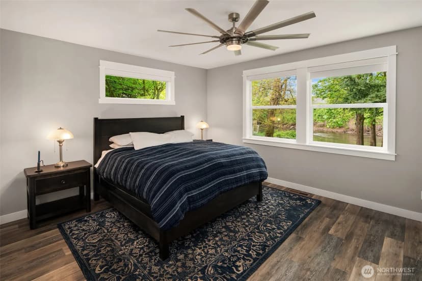 Property photo for 13041 56th Avenue S, Tukwila photo 20