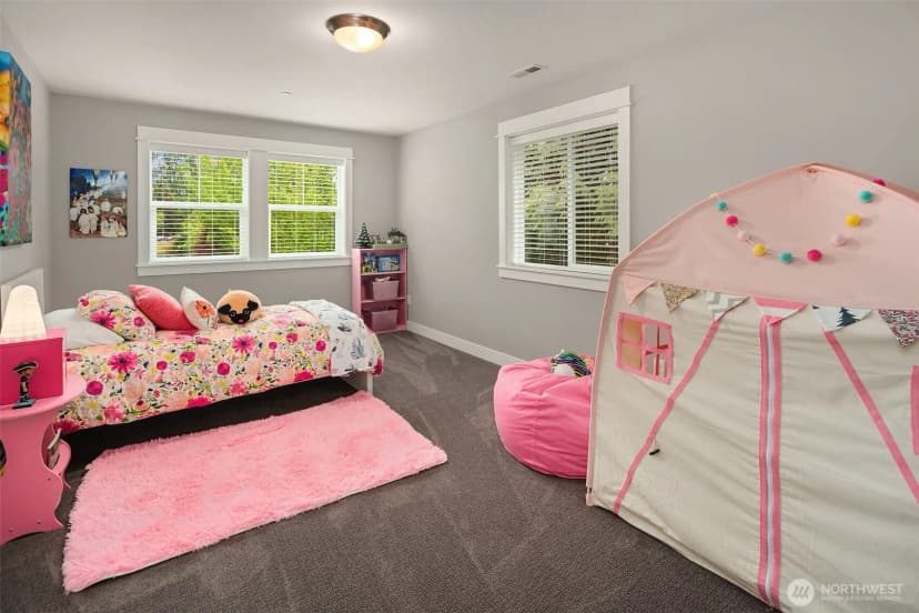 Property photo for 13041 56th Avenue S, Tukwila photo 25