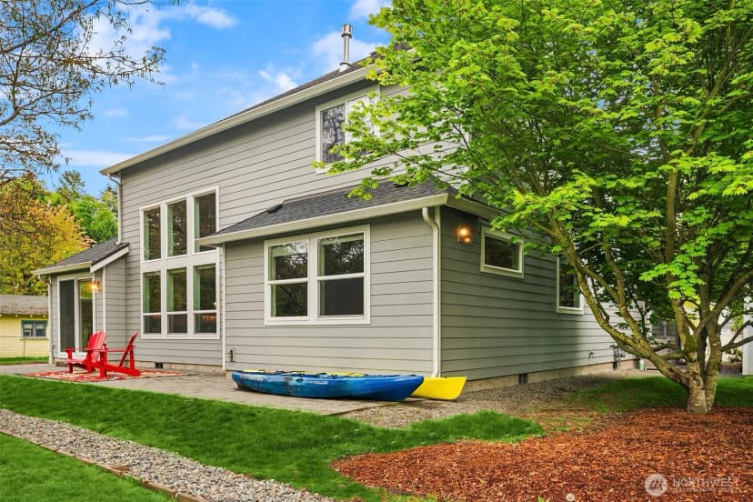 Property photo for 13041 56th Avenue S, Tukwila photo 32