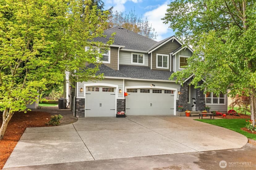 Property photo for 13041 56th Avenue S, Tukwila photo 4