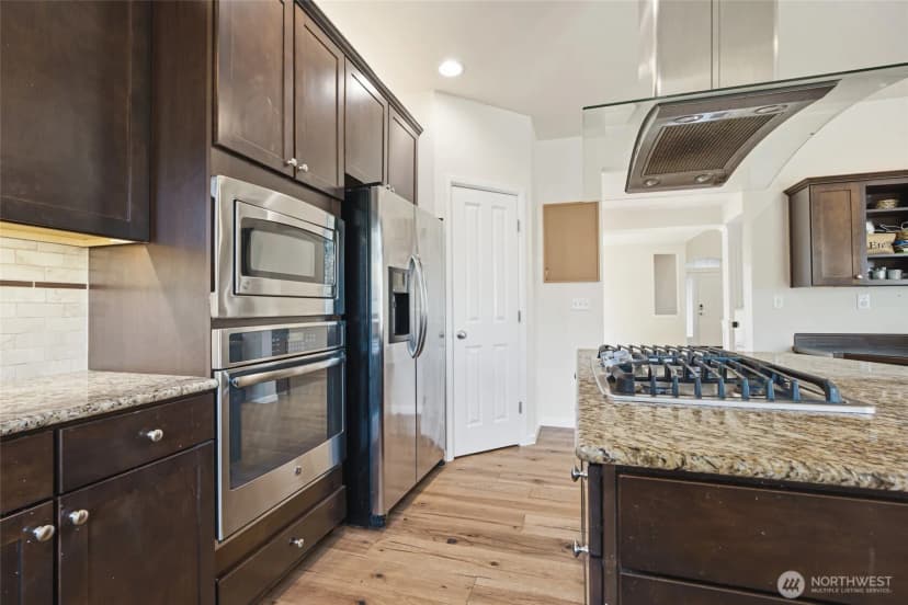 Property photo for 17306 111th Street E, Bonney Lake photo 11