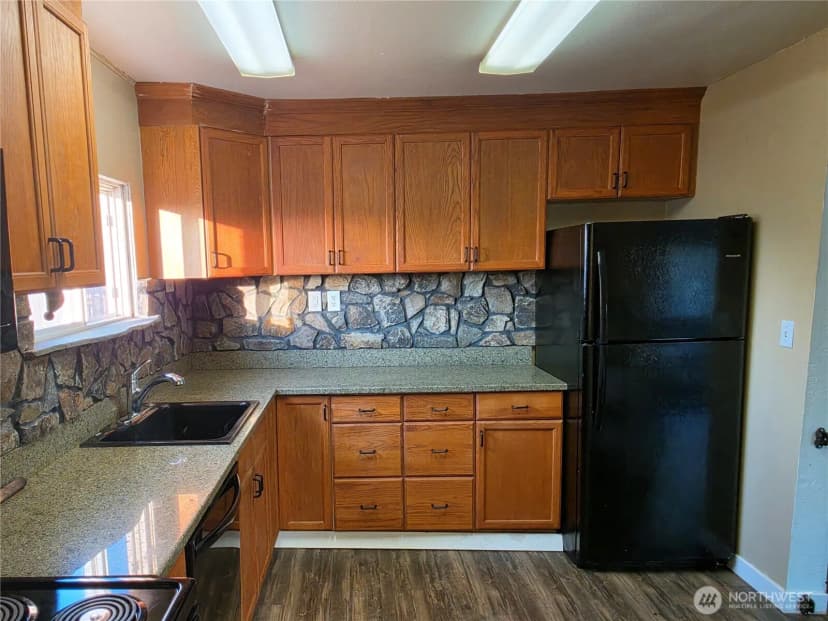 Property photo for 225 14th Street Se, Auburn photo 7