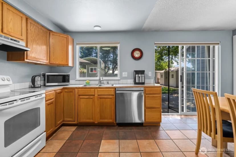Property photo for 733 2nd Avenue Ne, Pacific photo 8