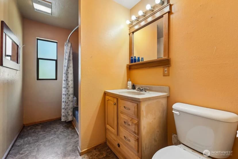 Property photo for 3105 347th Street S, Roy photo 23