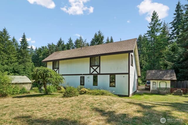 Property photo for 3105 347th Street S, Roy photo 2