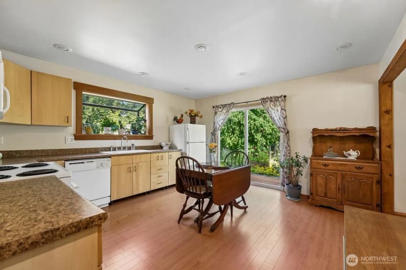 Property photo for 3105 347th Street S, Roy photo 9