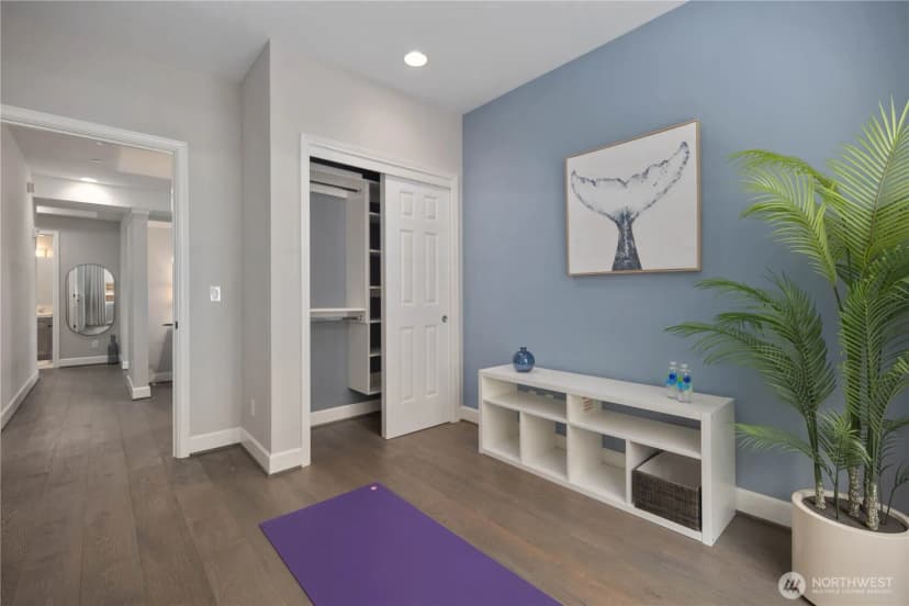 Property photo for 7549 Se 29th Street #103, Mercer Island photo 26