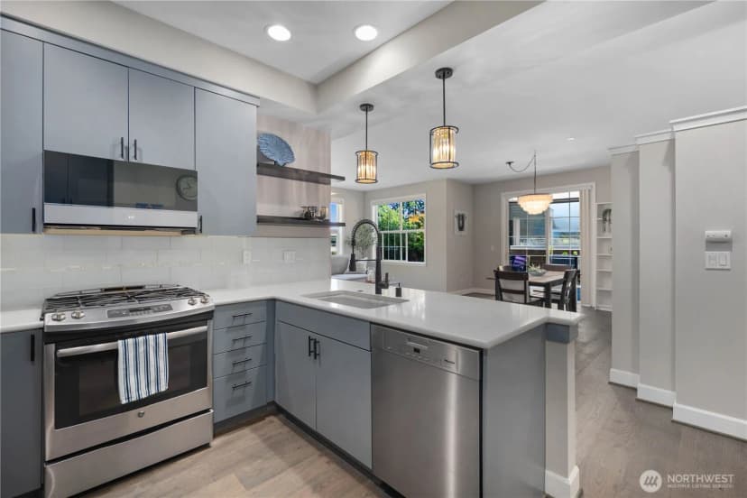 Property photo for 7549 Se 29th Street #103, Mercer Island photo 15