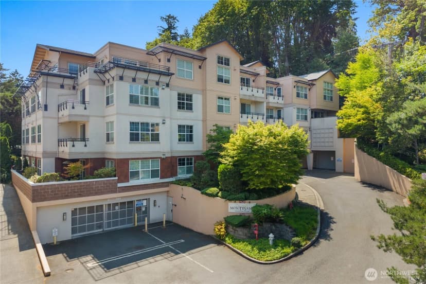 Property photo for 7549 Se 29th Street #103, Mercer Island