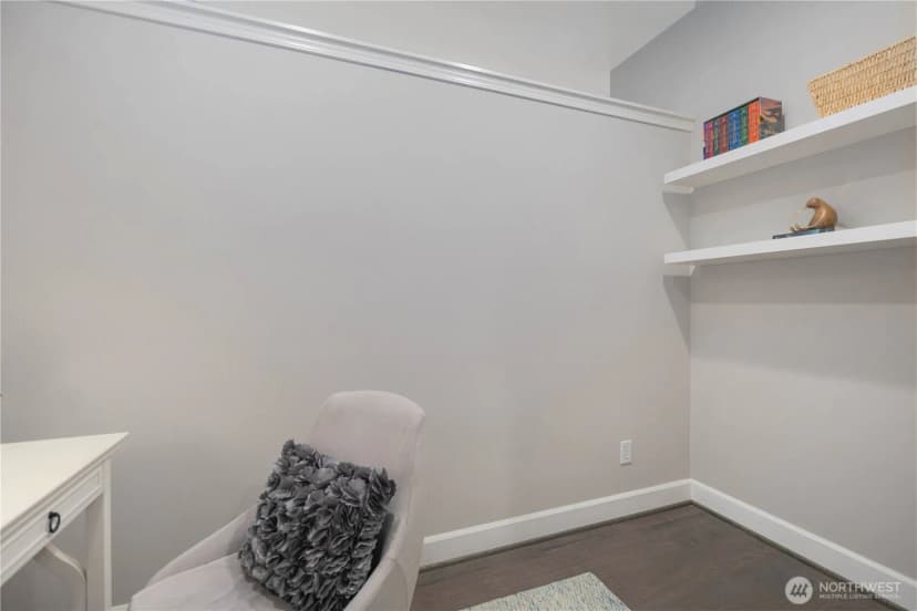 Property photo for 7549 Se 29th Street #103, Mercer Island photo 30