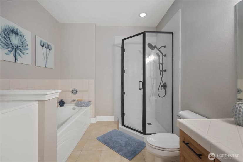 Property photo for 7549 Se 29th Street #103, Mercer Island photo 23
