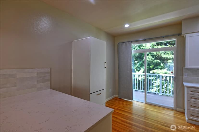 Property photo for 7214 Ne 182nd Street #3, Kenmore photo 11