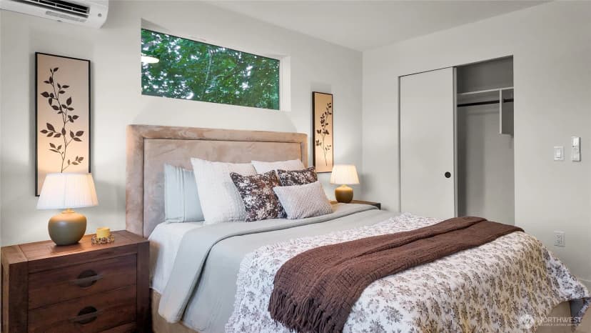 Property photo for 3209 Ne 94th Street, Seattle photo 4