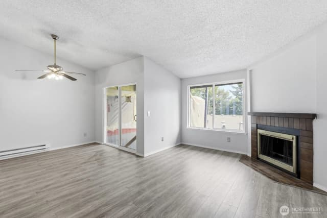 Property photo for 4002 S 158th Street, Tukwila photo 2