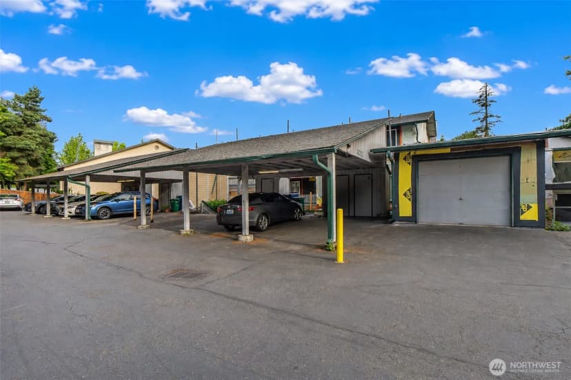 Property photo for 4002 S 158th Street, Tukwila photo 19