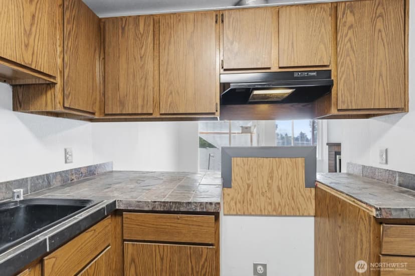 Property photo for 4002 S 158th Street, Tukwila photo 7