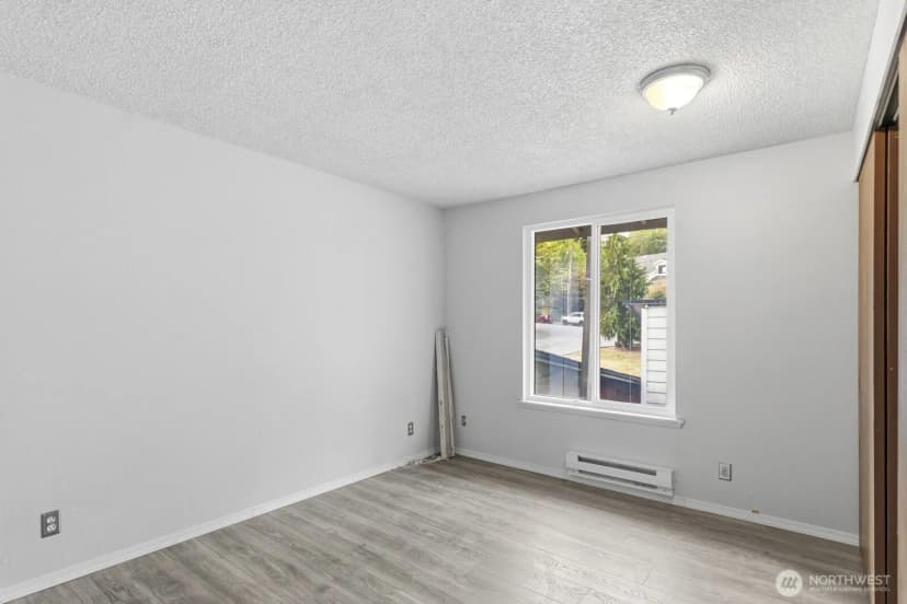 Property photo for 4002 S 158th Street, Tukwila photo 12