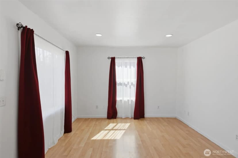 Property photo for 1812 23rd Street, Everett photo 10