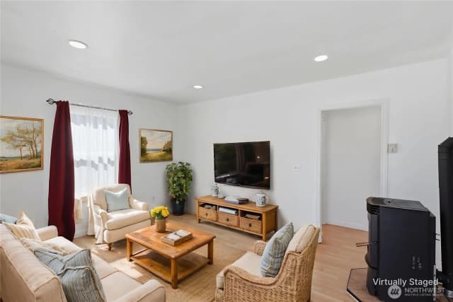 Property photo for 1812 23rd Street, Everett photo 4