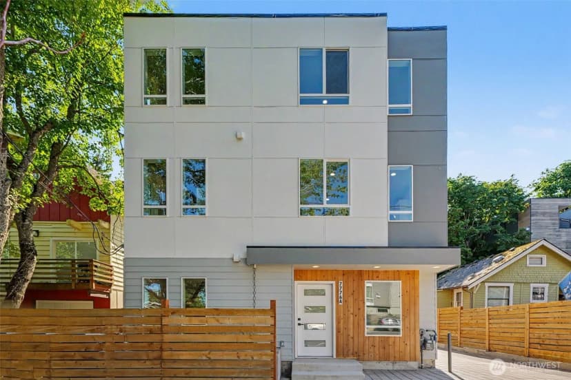 Property photo for 7776 Highland Park Way Sw #a, Seattle photo 2