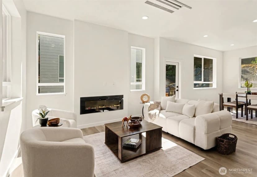 Property photo for 7776 Highland Park Way Sw #a, Seattle photo 7