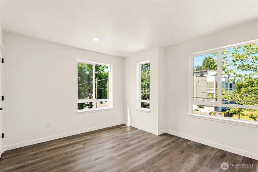 Property photo for 7776 Highland Park Way Sw #a, Seattle photo 17