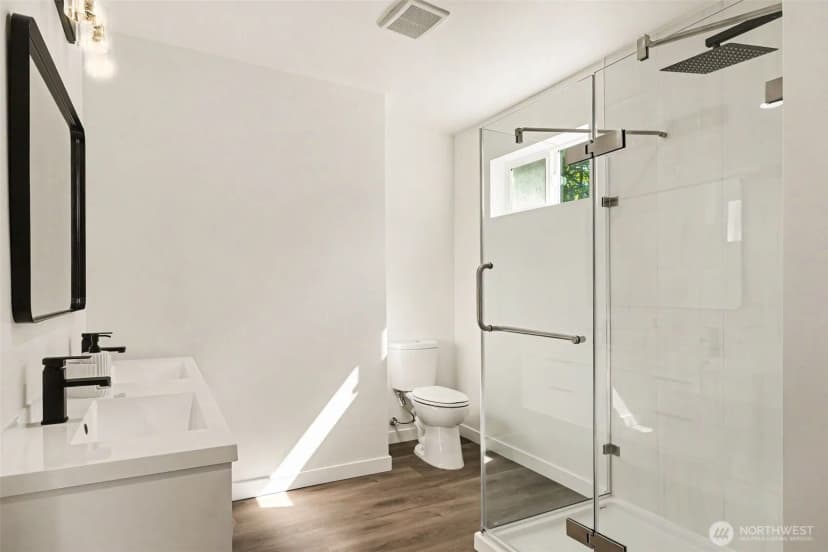 Property photo for 7776 Highland Park Way Sw #a, Seattle photo 15