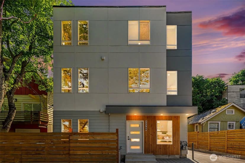 Property photo for 7776 Highland Park Way Sw #a, Seattle photo 22