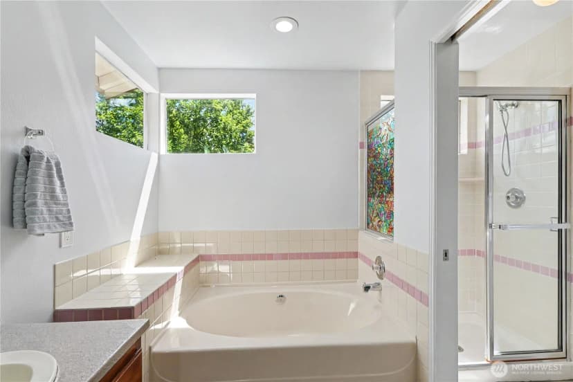 Property photo for 24305 Se 42nd Place, Sammamish photo 19