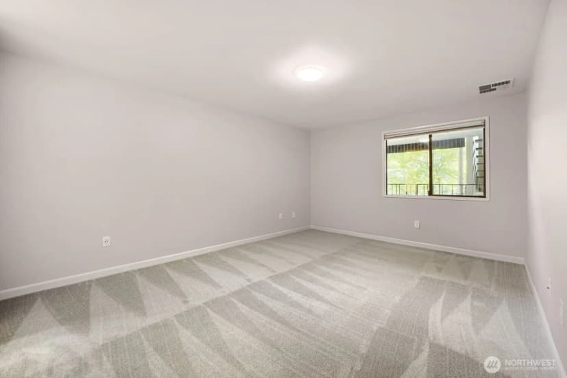 Property photo for 3100 W Commodore Way #305, Seattle photo 25
