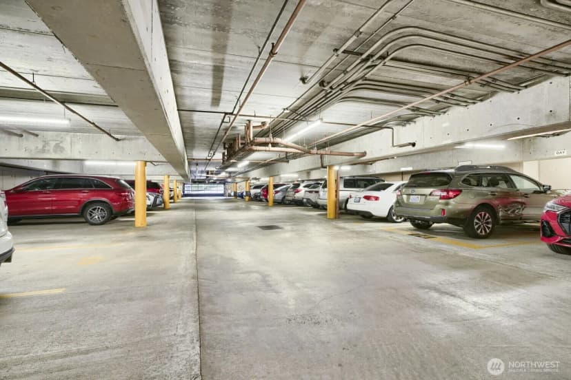 Property photo for 3100 W Commodore Way #305, Seattle photo 31