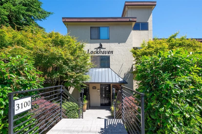 Property photo for 3100 W Commodore Way #305, Seattle photo 5