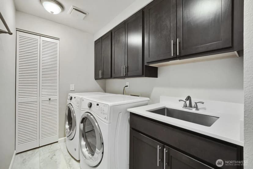 Property photo for 3100 W Commodore Way #305, Seattle photo 30