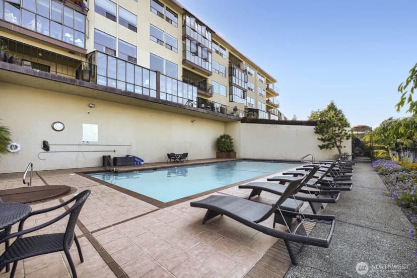 Property photo for 3100 W Commodore Way #305, Seattle photo 34