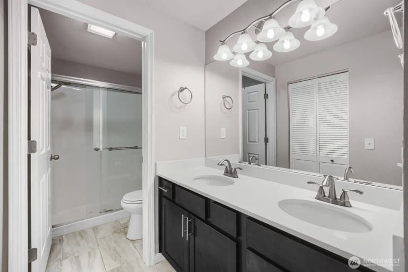 Property photo for 3100 W Commodore Way #305, Seattle photo 28