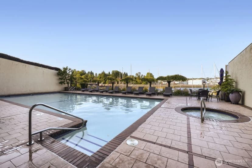 Property photo for 3100 W Commodore Way #305, Seattle photo 33