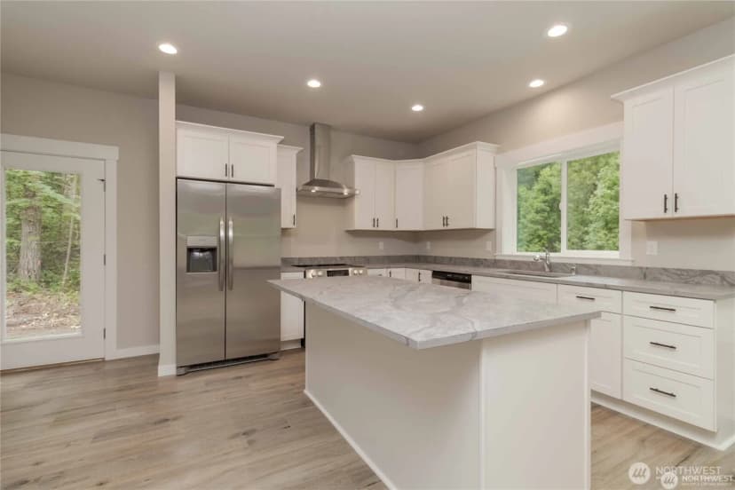 Property photo for 21649 Clear Lake Boulevard Se, Yelm photo 11