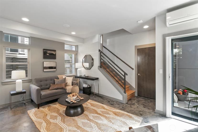 Property photo for 310 21st Avenue #a, Seattle photo 7