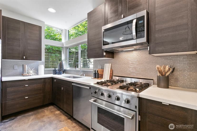 Property photo for 310 21st Avenue #a, Seattle photo 4