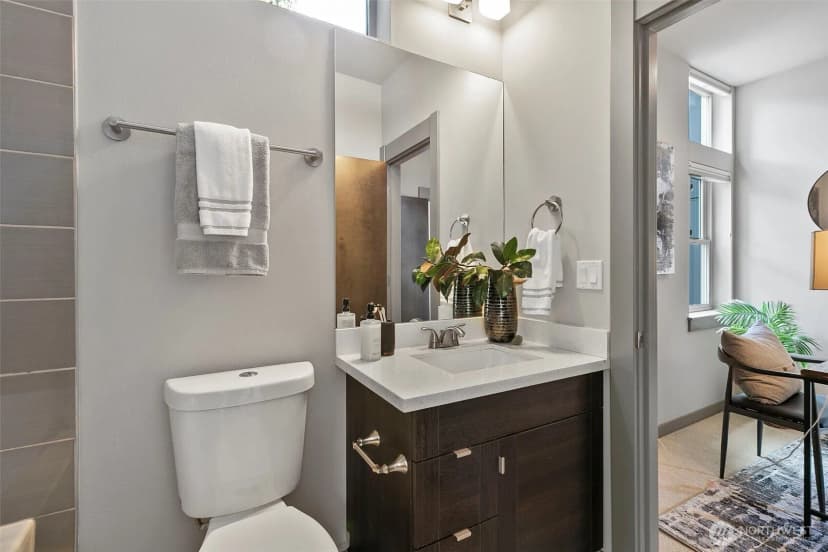 Property photo for 310 21st Avenue #a, Seattle photo 13