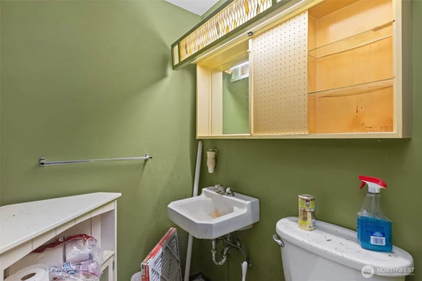 Property photo for 1212 146th Avenue Se, Bellevue photo 22