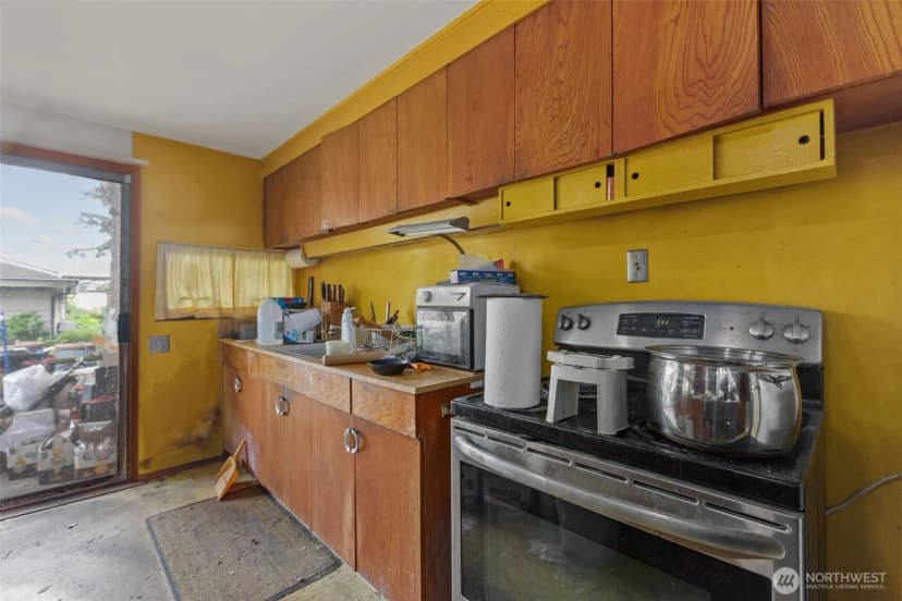 Property photo for 1212 146th Avenue Se, Bellevue photo 13
