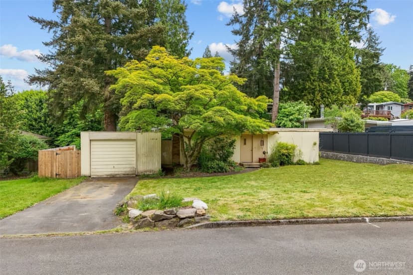 Property photo for 1212 146th Avenue Se, Bellevue