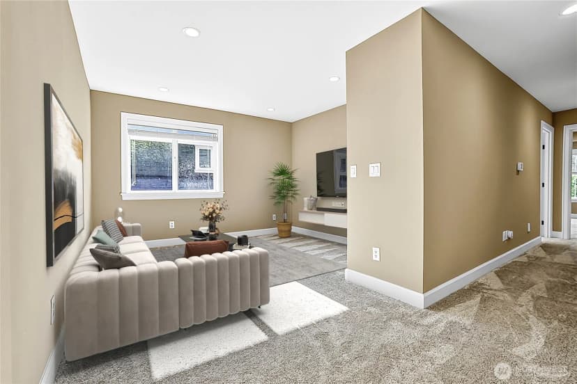 Property photo for 6916 50th St W, University Place photo 21