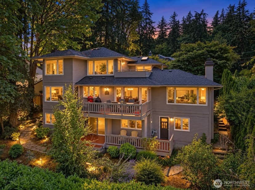 Property photo for 7066 92nd Avenue Se, Mercer Island