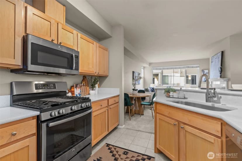 Property photo for 560 225th Lane Ne #b202, Sammamish photo 10